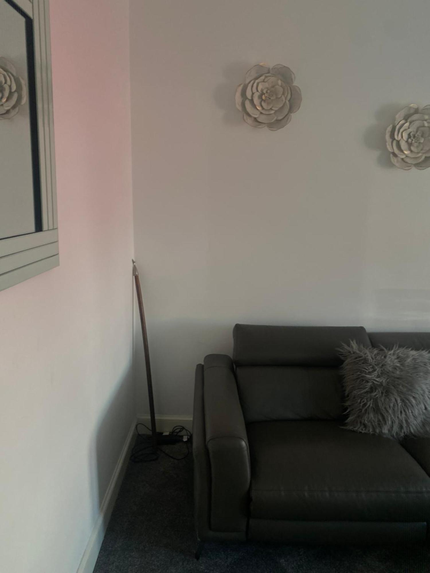 Maze Great Escape Apartment Ayr Bagian luar foto